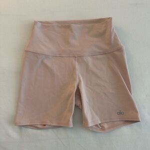 ALO Yoga Women's High-Waist Bike Shorts - Light Pink